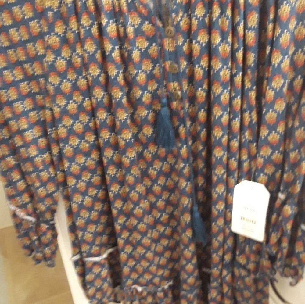 Blouse - Picture 3 of 3